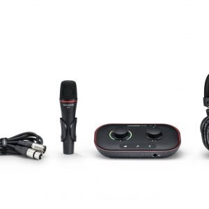 Alternative view of 8月優惠：Focusrite Vocaster One Studio (Podcasting package)