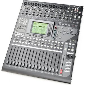 Yamaha O1V96i digital mixer
