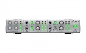 Behringer MINIAMP AMP800  Ultra-Compact 4-Channel Stereo Headphone Amplifier