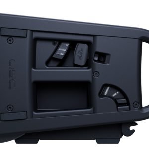 Alternative view of QSC LA108 功率線性陣列揚聲器 (Array column speaker)